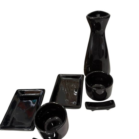 Sake and Sushi Set with Plates, Carafe, cups chopstick holders sushi plates - Picture 5 of 9